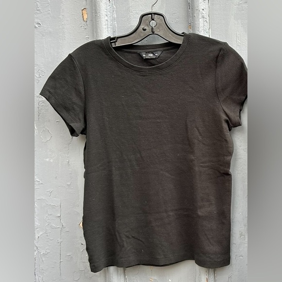 Club Monaco Ribbed Long Sleeved Tee, Large - Picture 2 of 8